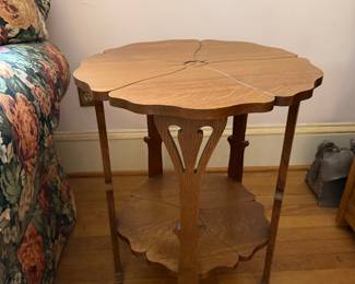 GUSTAV STICKLEY POPPY TABLE LIMITED EDITION
