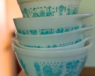 TONS OF PYREX