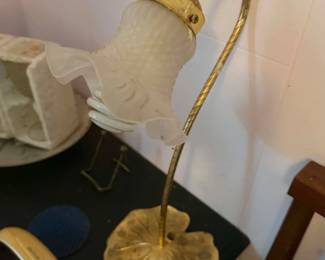 STUNNING LAMP