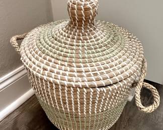 Woven Storage Basket with Lid