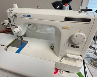 JUKI TL-98E Sewing Machine