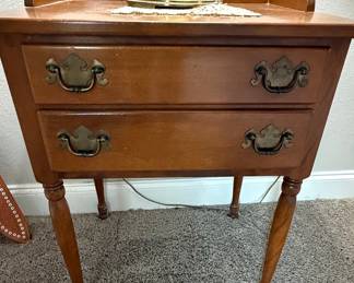 Ethan Allen "Baumritter" Side Table