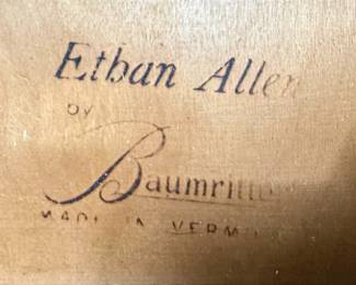 Ethan Allen "Baumritter" Side Table
