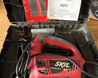 SKIL 3.7 AMP Variable Speed Jigsaw Model 4380