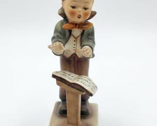 Hummel "Soloist" Figurine #135