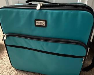 Tutto Sewing Machine Tote on Wheels