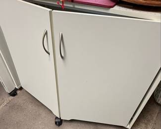 Arrow Sewing Judy Cabinet