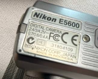 Nikon Coolpix 5600 Digital Camera