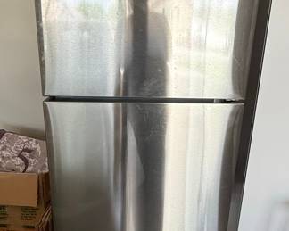 Samsung RT16A6195SR Refrigerator