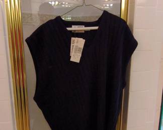 London Fog Mens VNeck Cable Knit Sweater Vest  Made in USA