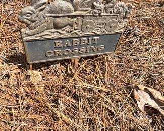 Patch Rabbit Crossing Garden Sign