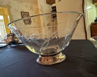 Etched Glass Chip and Dip Set with SilverPlated Base second image