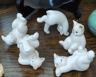 Set of Vintage Fitz  Floyd Ceramic Playful Kittens Figurines second image