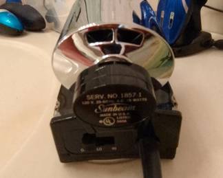Sunbeam Vintage Electric Steam Iron second image
