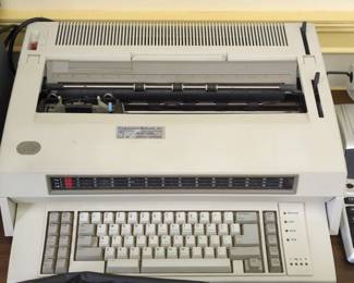 IBM Wheelwriter Series II Typewriter