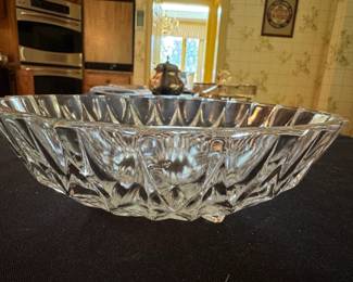Pressed Glass Bowl second image