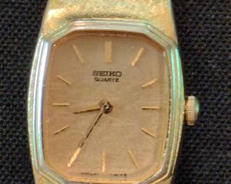 Seiko Womens Quartz Watch second image