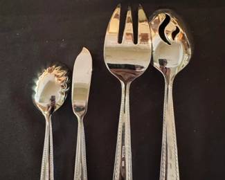 Oneida Flourish Silver Plated FourPiece Serving Set second image