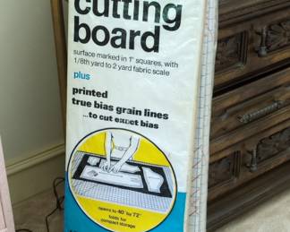 Traum No. Cutting Board