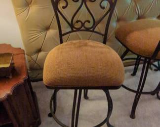 Hillsdale Pompei Swivel Bar Stools