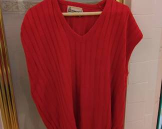 London Fog Red Cable Knit VNeck Sweater Vest