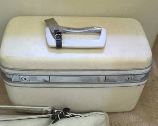 Samsonite Silhouette Luggage Set fourth image