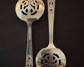 Community Plate Coronation Pattern Miniature Serving Spoons second image