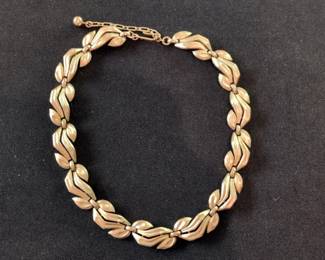 Monet Gold Tone Leaf Link Necklace