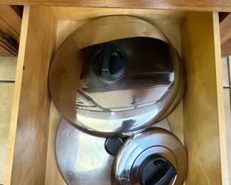 Assorted Pots and Pans Set fourth image