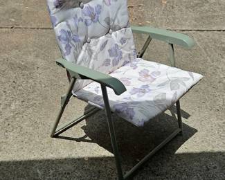 padded folding chair  of  B