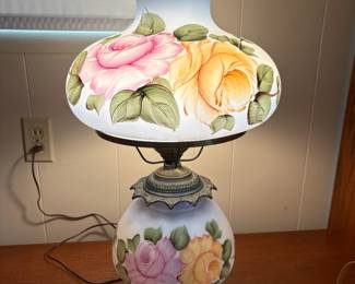 Gorgeous Gone With the Wind style 2-light Lamp
