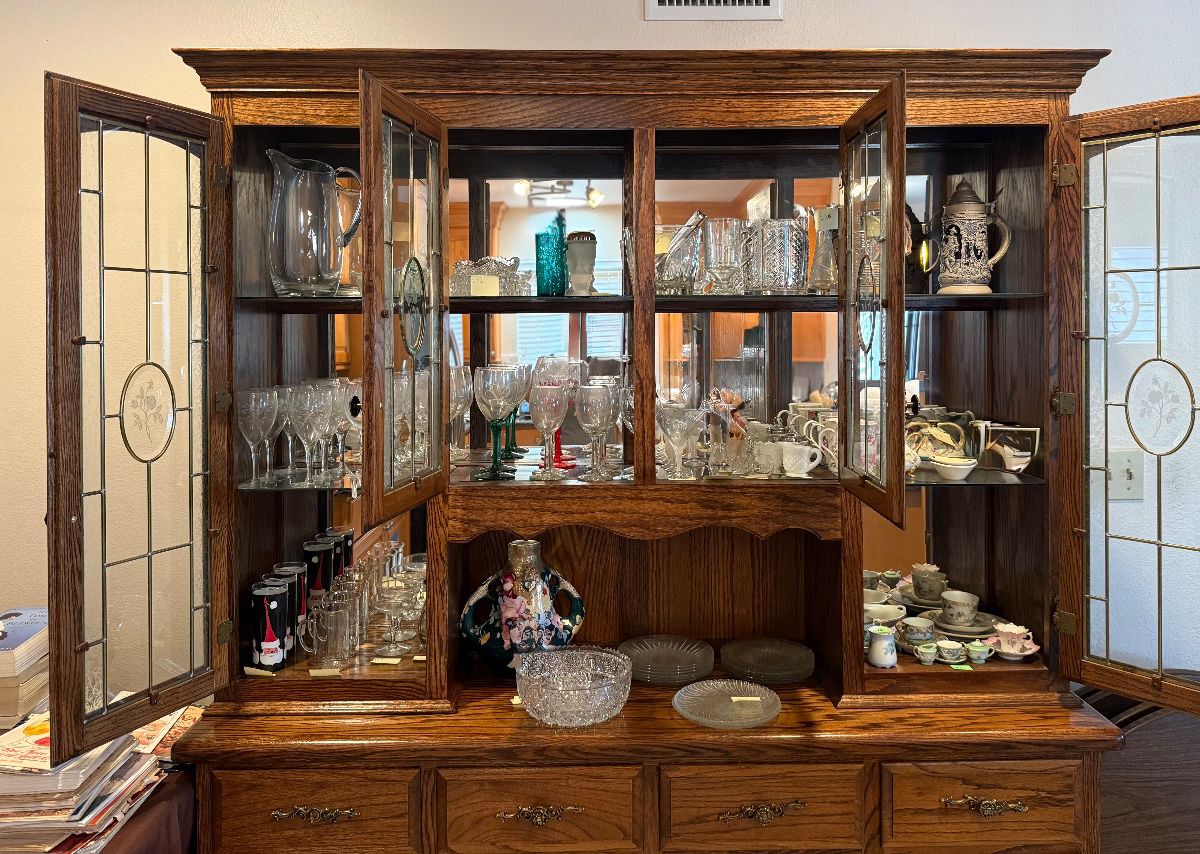 Lots of glassware and crystal