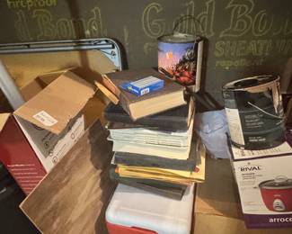 Books, magazines and odd items