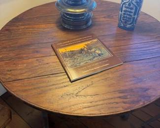 Frecnh Antique Round Oak Flip-top Table