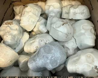 Skull Bath Bombs with Crystal