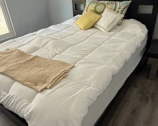 Modern Platform Bed Frame with Headboard