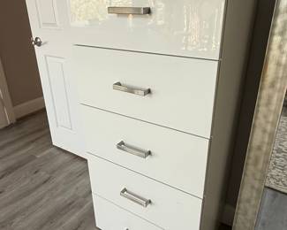 Furniture of America Christie 5 Drawer Chest in White