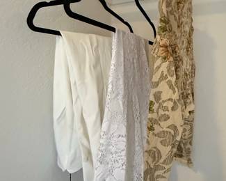 Vintage Women's Clothing Lot: Floral Blouse, Lace Top, White Pants