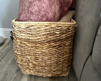 Woven Water Hyacinth Storage Basket with Pink Plush Blanket