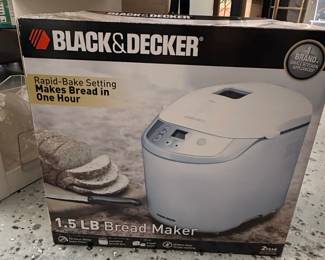 Black & Decker 1.5 LB Bread Maker BK101SW