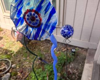 Yard art 