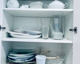 White everyday dishes