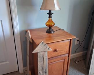 Wood arrows, Lamp, Side Table