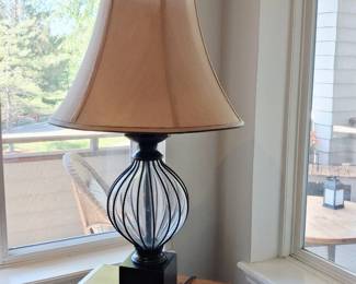 Table lamp
