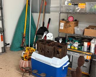 Outdoor Garden Decor, Tools, Paint, Holiday Decor