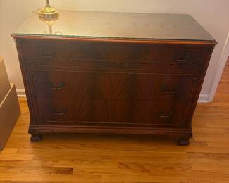 3. draw dresser