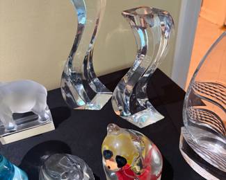 Glsss paper weights