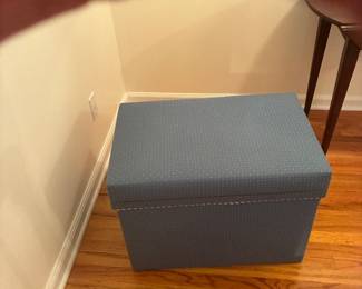 Storage ottoman