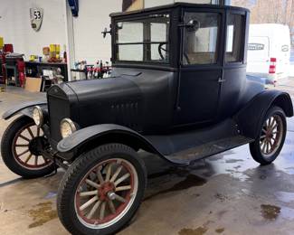 1925 Ford model T coupe