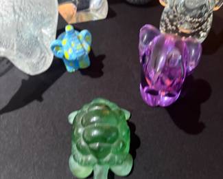 Color glass animal paper weights